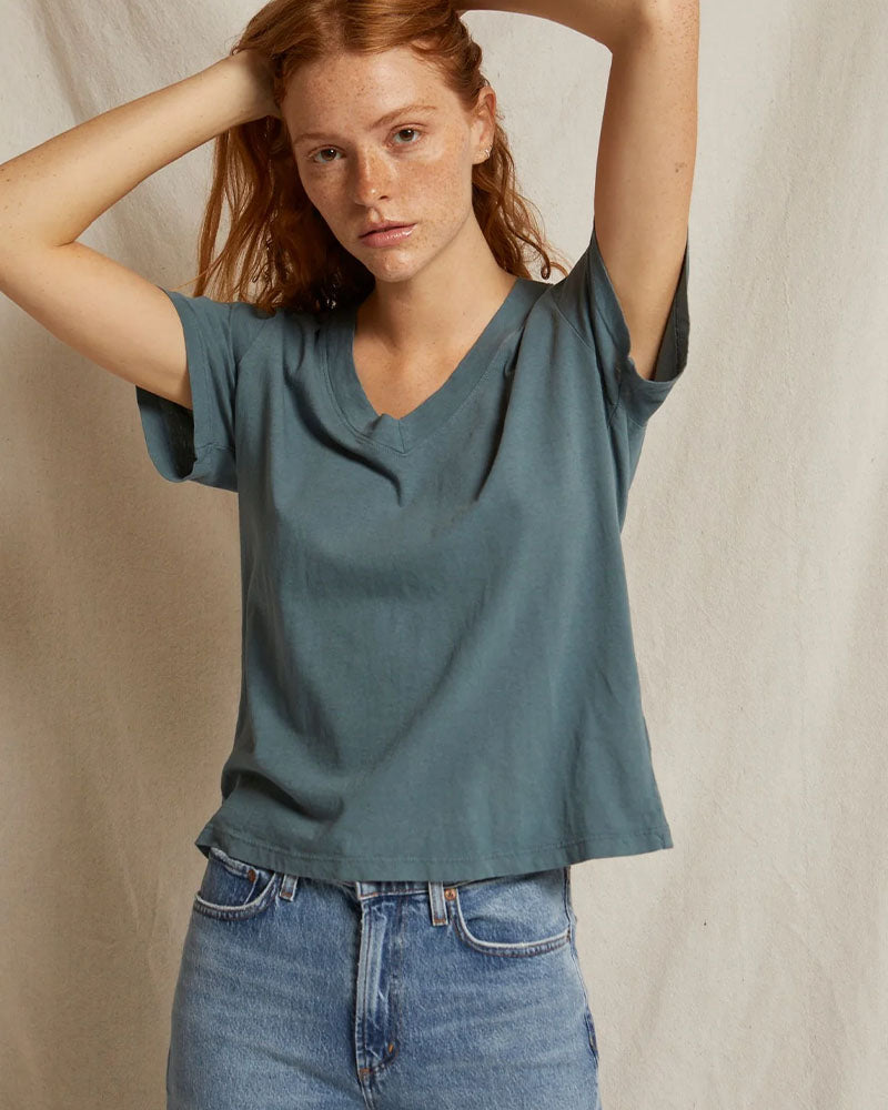 Perfectwhitetee Hendrix Basic V-Neck In Stormy Weather